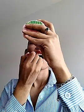 Snapshot of SofiaDelicia chatting on September 17, 2025, 1:57 pm SofiaDelicia online show from September 17, 2025, 1:57 pm