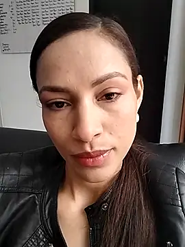 Snapshot of SofiaDelicia chatting on October 12, 2025, 1:45 pm SofiaDelicia online show from October 12, 2025, 1:45 pm