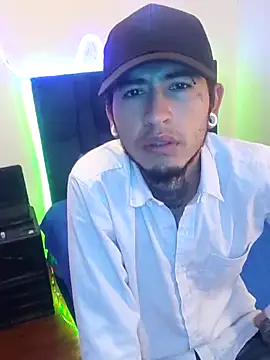 Tattoboy19cm online show from September 13, 2025, 2:39 pm