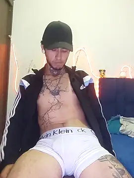 Tattoboy19cm online show from October 8, 2025, 3:19 am