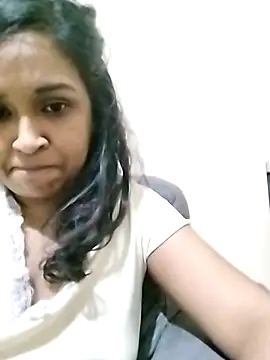 cute indianxo online show from December 14, 2025, 5:51 pm