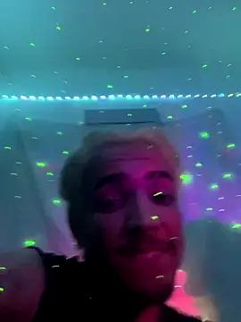 luluycoco online show from October 6, 2025, 2:29 pm