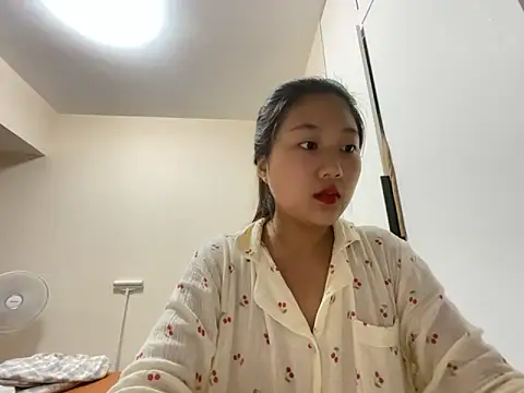 Snapshot of xena0501 chatting on September 27, 2025, 12:33 pm xena0501 online show from September 27, 2025, 12:33 pm