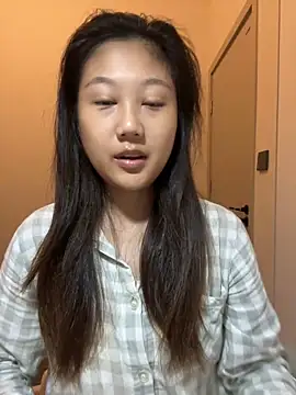 Snapshot of xena0501 chatting on September 19, 2025, 5:28 pm xena0501 online show from September 19, 2025, 5:28 pm