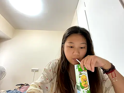 Snapshot of xena0501 chatting on September 26, 2025, 4:52 am xena0501 online show from September 26, 2025, 4:52 am