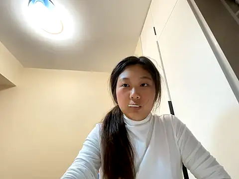 xena0501 online show from November 4, 2025, 4:44 pm