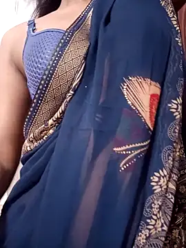 Snapshot of Black_Moon15 chatting on October 24, 2025, 9:58 pm Black Moon15 online show from October 24, 2025, 9:58 pm