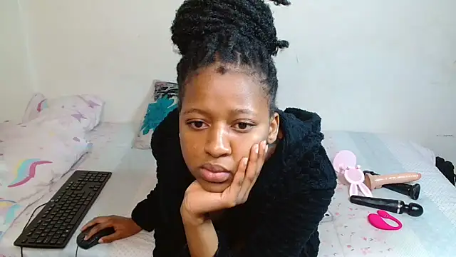 SinfullyForbiddeno7 online show from September 26, 2025, 10:38 pm