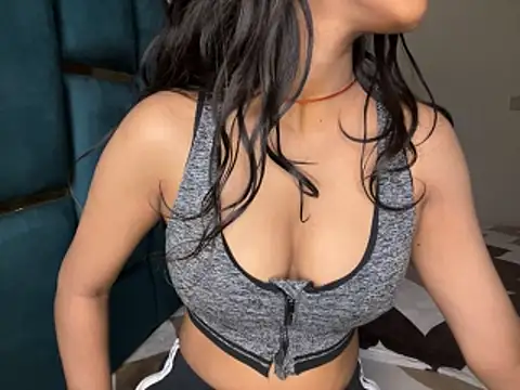 Snapshot of Apurva_Sharma chatting on October 24, 2025, 10:14 am Apurva Sharma online show from October 24, 2025, 10:14 am