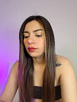 Snapshot of AmaiaSalvatore chatting on October 16, 2025, 10:18 pm AmaiaSalvatore online show from October 16, 2025, 10:18 pm