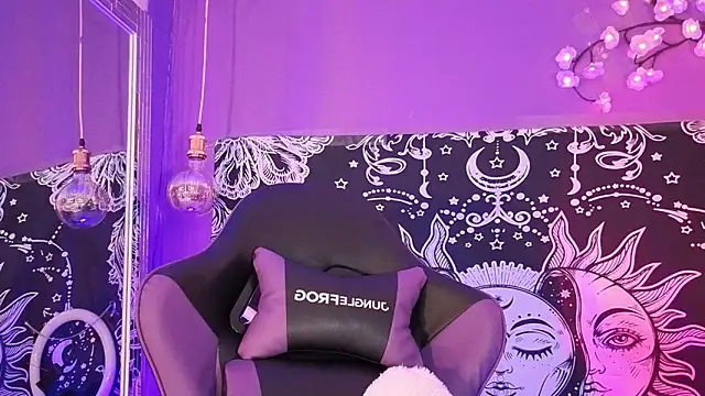 Snapshot of Gaia_Gatex chatting on February 13, 2026, 2:50 pm Gaia Gatex online show from February 13, 2026, 2:50 pm