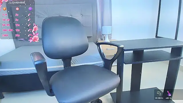 saray reese online show from October 9, 2025, 1:00 pm