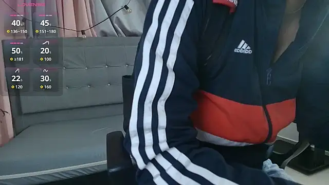 saray reese online show from October 31, 2025, 12:13 pm