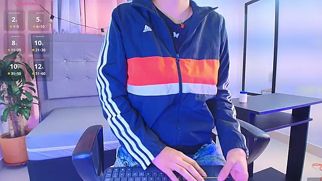 saray reese online show from October 24, 2025, 5:23 pm