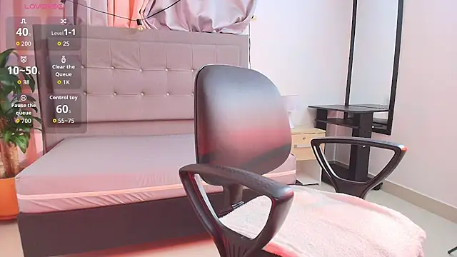 saray reese online show from October 29, 2025, 12:59 pm