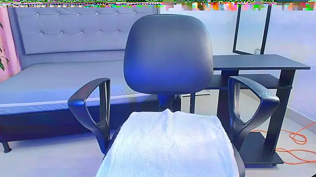 saray reese online show from October 23, 2025, 1:32 pm