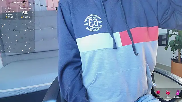 saray reese online show from September 27, 2025, 12:33 pm