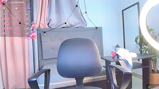 saray reese online show from September 19, 2025, 12:42 pm