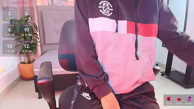 saray reese online show from October 28, 2025, 1:10 pm