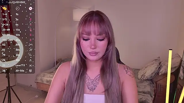 LeksaCandy online show from January 11, 2026, 2:46 pm