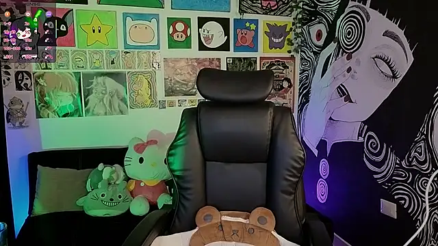 Yuhwan  online show from November 20, 2025, 11:58 pm