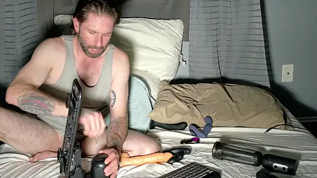 danoo84 online show from February 17, 2026, 4:21 am