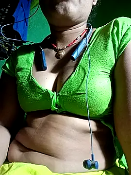 Hot-geeny55 online show from September 22, 2025, 2:56 pm