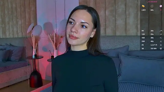 Snapshot of LollaSpencer chatting on November 4, 2025, 4:22 pm LollaSpencer online show from November 4, 2025, 4:22 pm