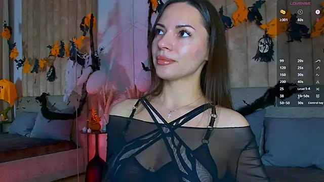 Snapshot of LollaSpencer chatting on November 3, 2025, 4:32 pm LollaSpencer online show from November 3, 2025, 4:32 pm