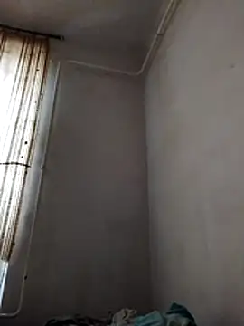 Themaskedgirl21 online show from December 19, 2025, 12:51 pm