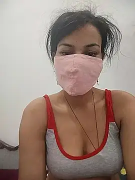 Snapshot of Miss-0012 chatting on October 17, 2025, 8:43 pm Miss-0012 online show from October 17, 2025, 8:43 pm