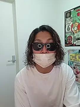 specialz0831 online show from October 28, 2025, 4:57 am