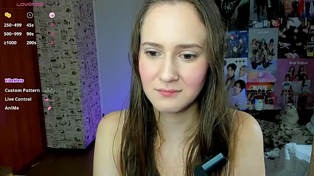 LucyRose3 online show from September 24, 2025, 5:08 pm