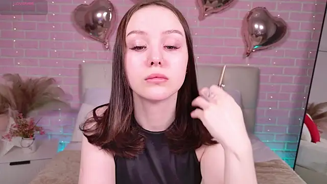 MarySparkle online show from November 28, 2025, 4:01 am