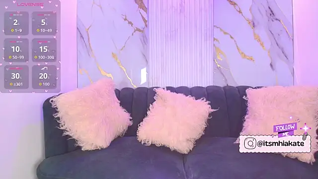 Snapshot of Mhiaa_Sweet chatting on December 21, 2025, 1:02 pm Mhiaa Sweet online show from December 21, 2025, 1:02 pm