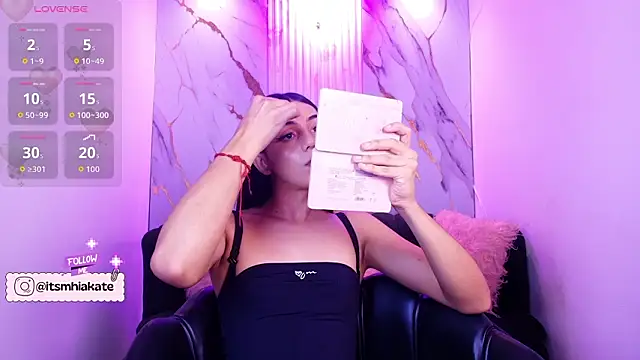 Snapshot of Mhiaa_Sweet chatting on February 16, 2026, 12:15 pm Mhiaa Sweet online show from February 16, 2026, 12:15 pm