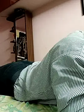 Snapshot of aarav_013 chatting on October 17, 2025, 5:48 pm aarav 013 online show from October 17, 2025, 5:48 pm