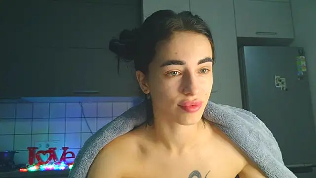 EvaMelnik online show from October 19, 2025, 5:48 pm