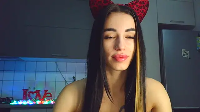 EvaMelnik online show from October 22, 2025, 3:33 pm