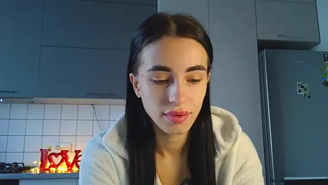 EvaMelnik online show from September 18, 2025, 2:20 pm