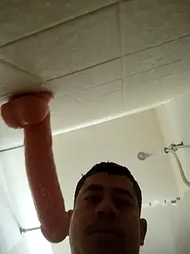 Snapshot of ModelledTread chatting on February 20, 2026, 5:04 am ModelledTread online show from February 20, 2026, 5:04 am