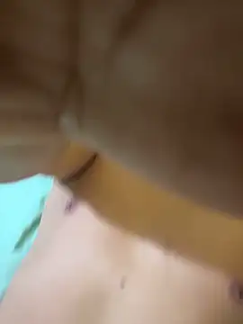 Snapshot of chelovqu chatting on November 3, 2025, 1:04 pm chelovqu online show from November 3, 2025, 1:04 pm