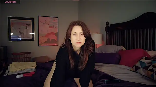 MommyGoddessL online show from November 10, 2025, 4:06 am