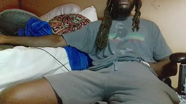 Snapshot of EYEzIAM chatting on June 6, 2026, 5:56 am EYEzIAM online show from June 6, 2026, 5:56 am