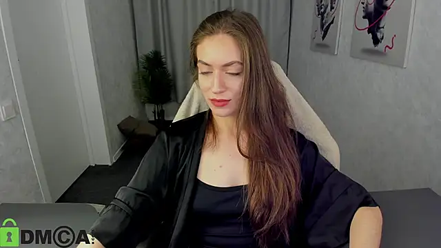 Agnes Wells online show from November 12, 2025, 9:46 am