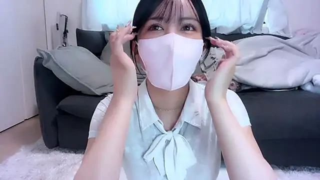 moemilk online show from October 28, 2025, 12:22 am