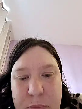 Feuchtekitty92xh online show from November 7, 2025, 8:41 am