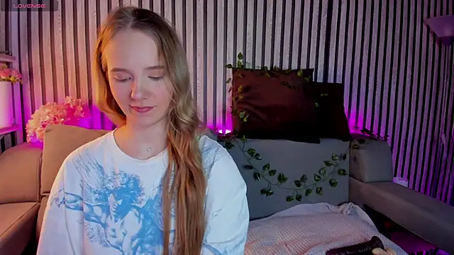 Casey Sweeet online show from March 30, 2026, 9:22 am