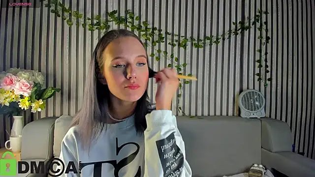 Casey Sweeet online show from November 12, 2025, 10:30 am