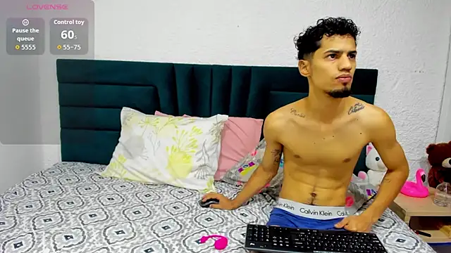 Snapshot of Chris_Angel_ chatting on September 19, 2025, 12:53 pm Chris Angel  online show from September 19, 2025, 12:53 pm